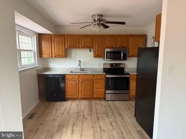 $2,995 | 3604 4th Street, North Beach, MD 20714