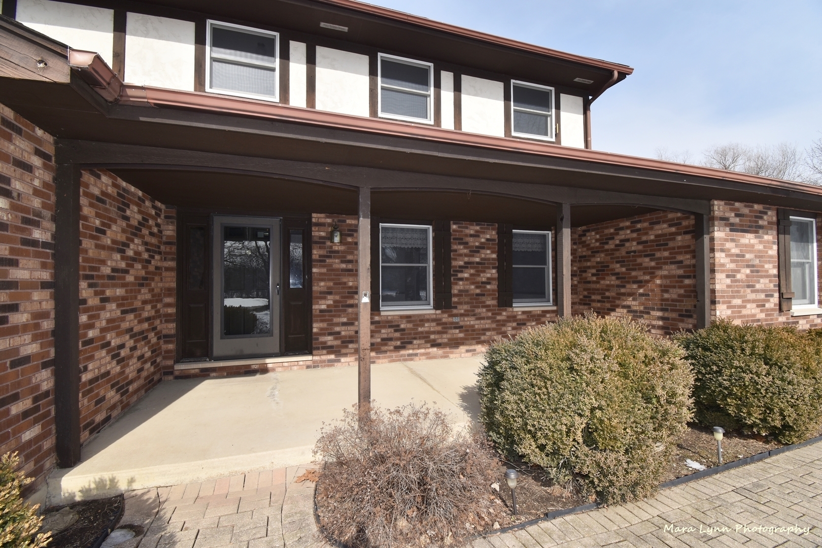36W818 Oak Road St. Charles, IL 60175 - Photo 2 of 46 front view of a house