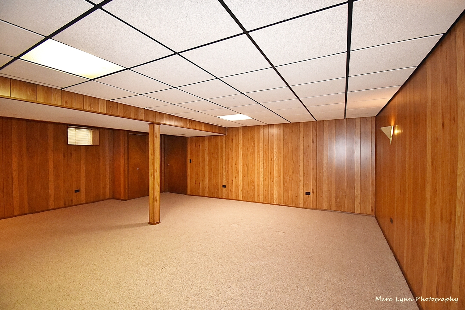 36W818 Oak Road St. Charles, IL 60175 - Photo 33 of 46 a view of an empty room