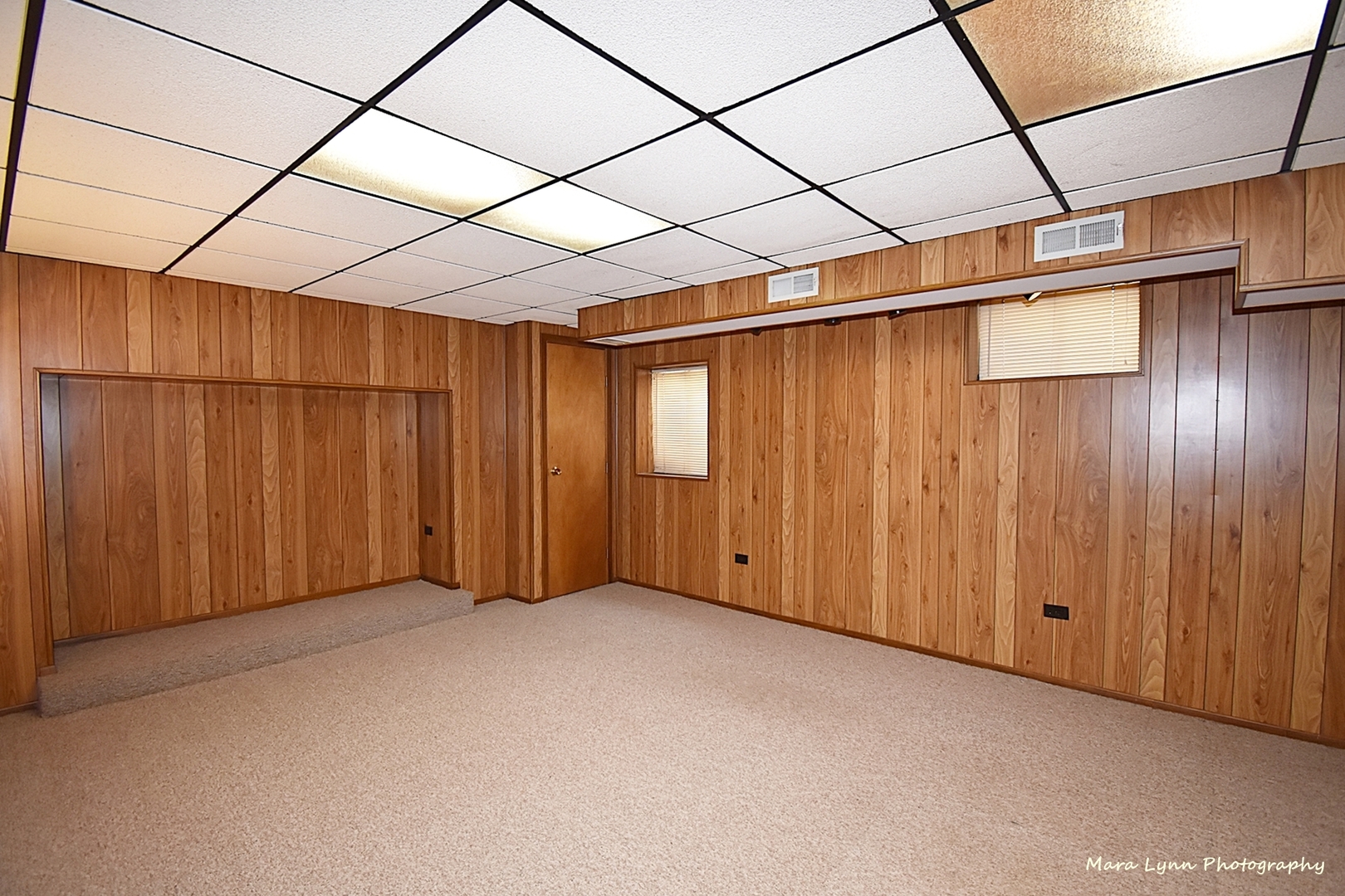 36W818 Oak Road St. Charles, IL 60175 - Photo 34 of 46 a view of a garage