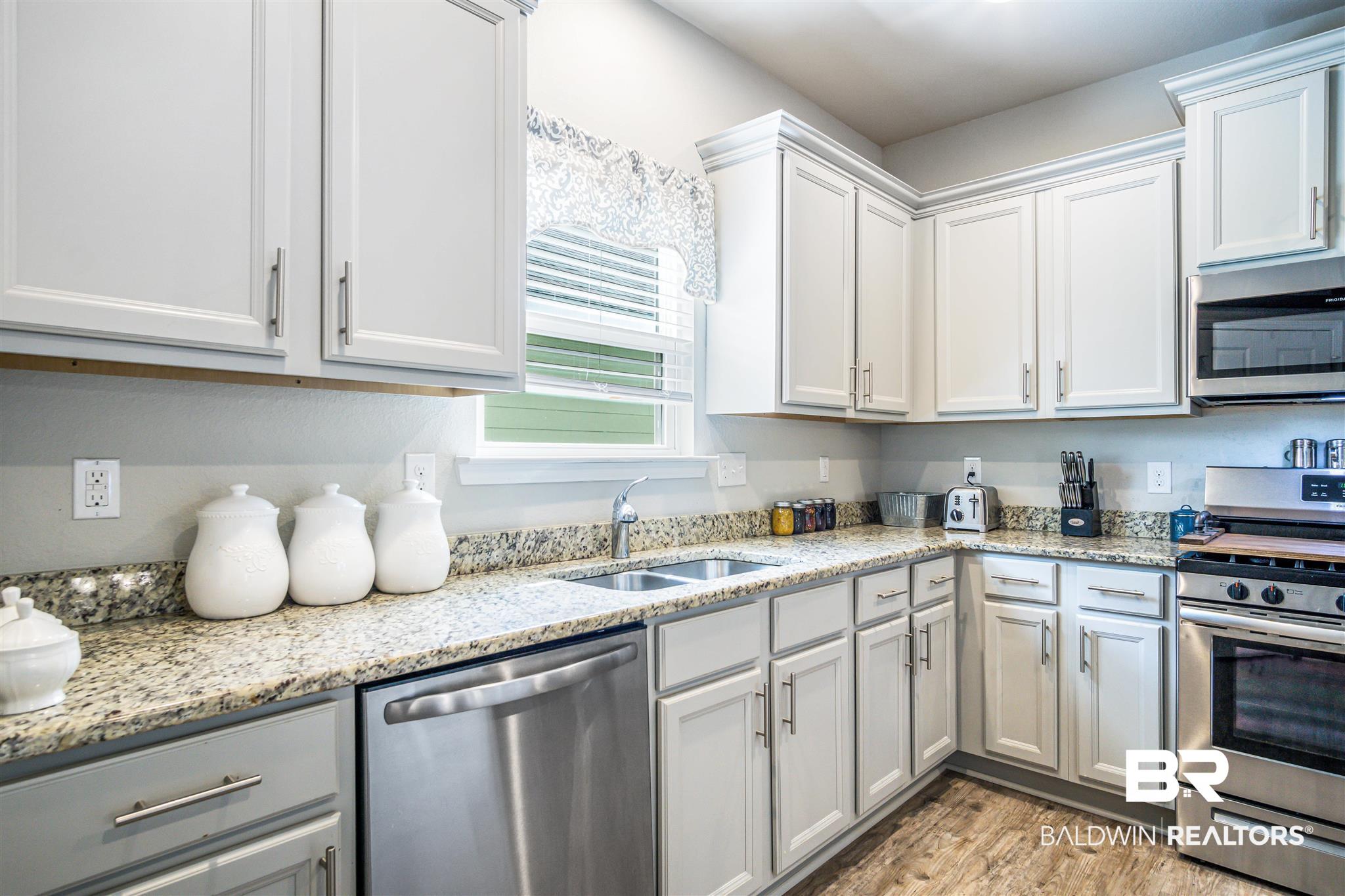 1241 Primrose Lane Foley, AL 36535 - Photo 11 of 36