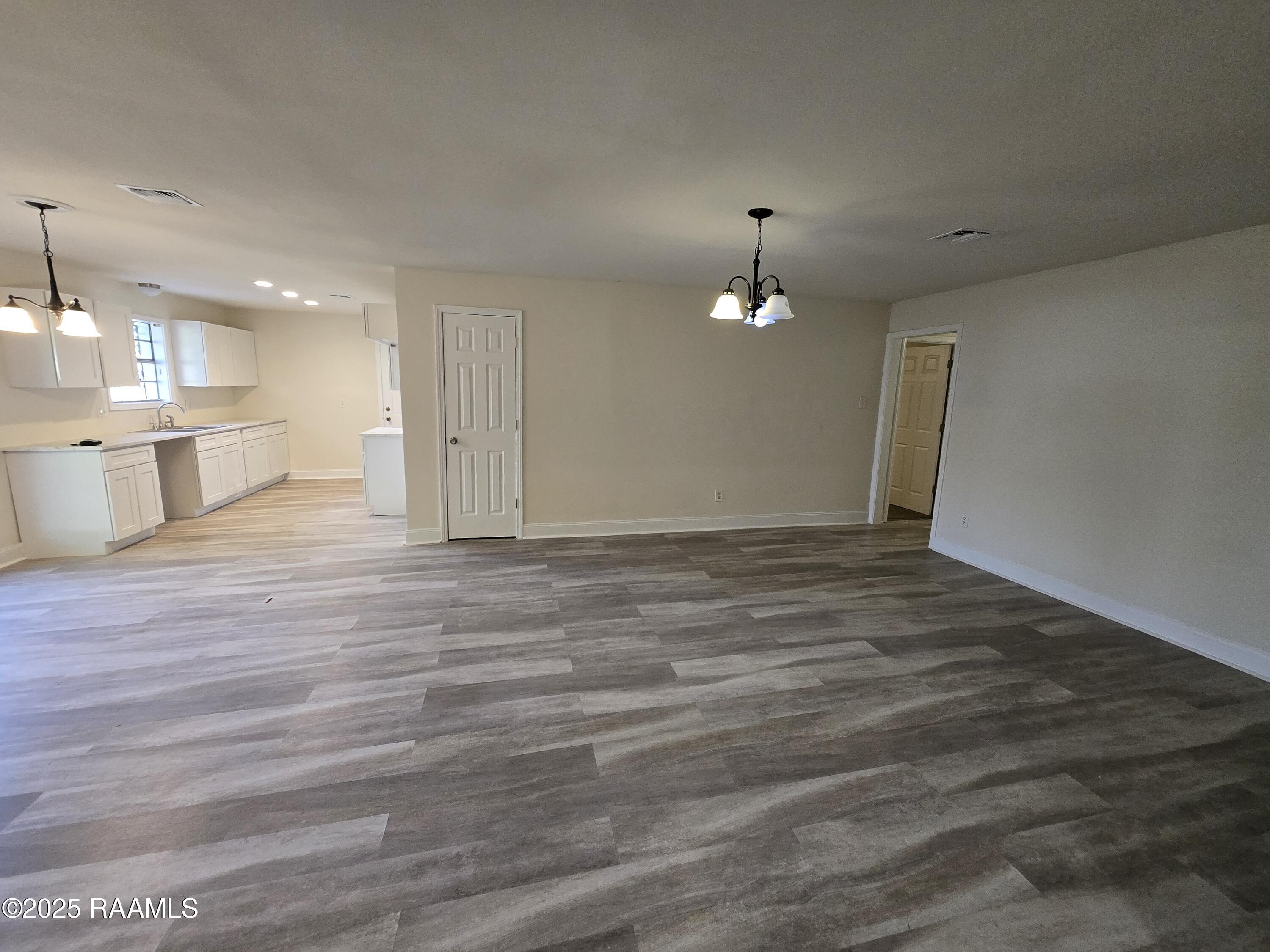 160 Paulette Lane Crowley, LA 70526 - Photo 4 of 15 1000025651