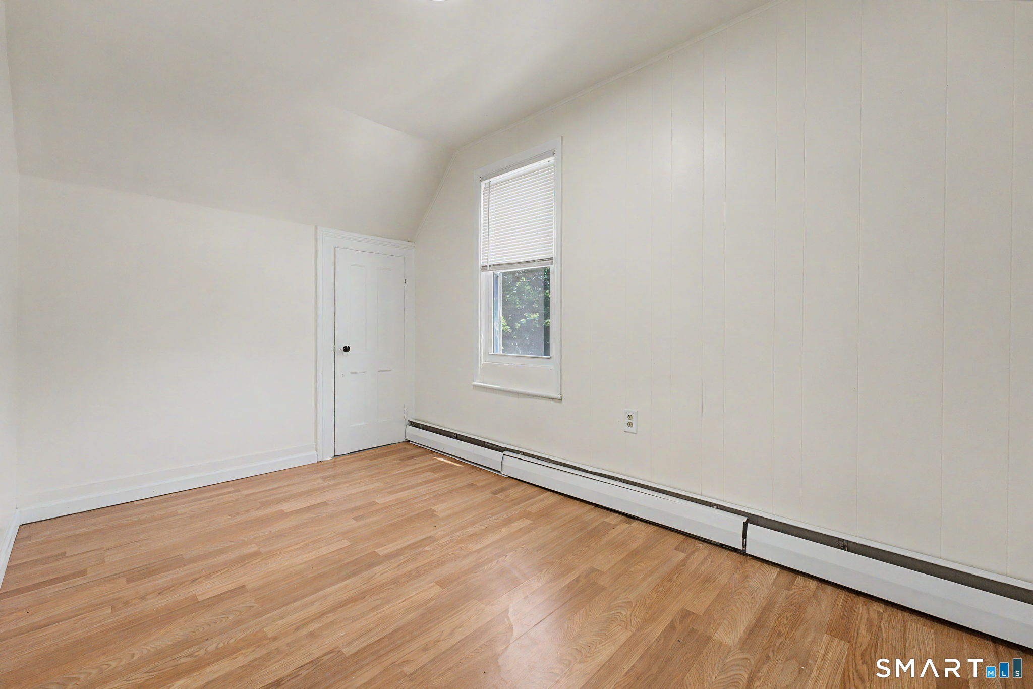 52 Alder Street Waterbury, CT 06708 - Photo 12 of 40