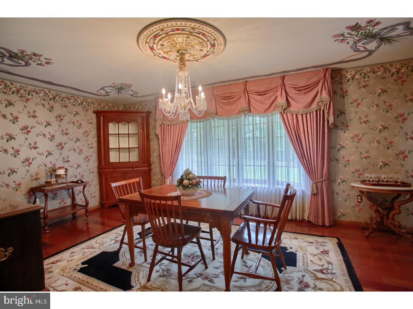 650 Pineland Road Birdsboro, PA 19508 - Photo 8 of 25 Dining Room