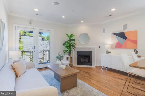 $559,900 | 1116 C Street Northeast, Unit 202, Washington, DC 20002