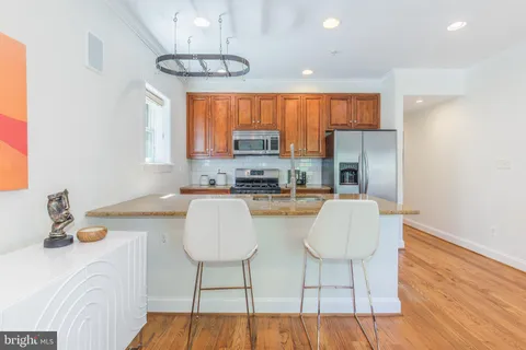 $559,900 | 1116 C Street Northeast, Unit 202, Washington, DC 20002