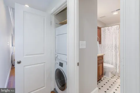 $559,900 | 1116 C Street Northeast, Unit 202, Washington, DC 20002