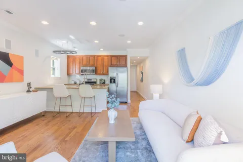 $559,900 | 1116 C Street Northeast, Unit 202, Washington, DC 20002