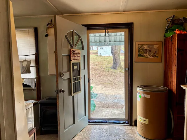 a view of walk in closet