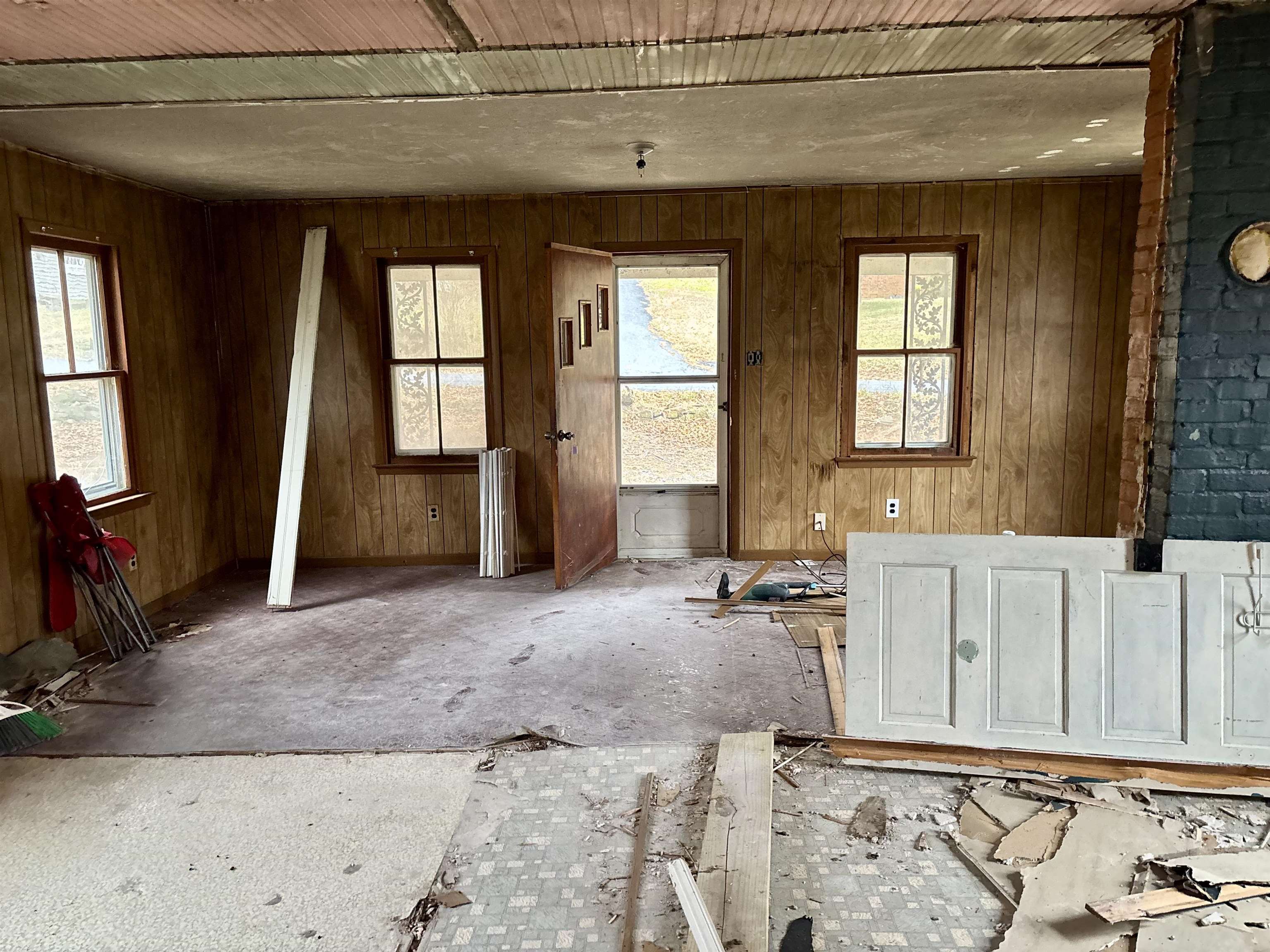 3485-3465 Pine Grove Road Stanley, VA 22851 - Photo 44 of 47 a view of a livingroom with furniture and windows