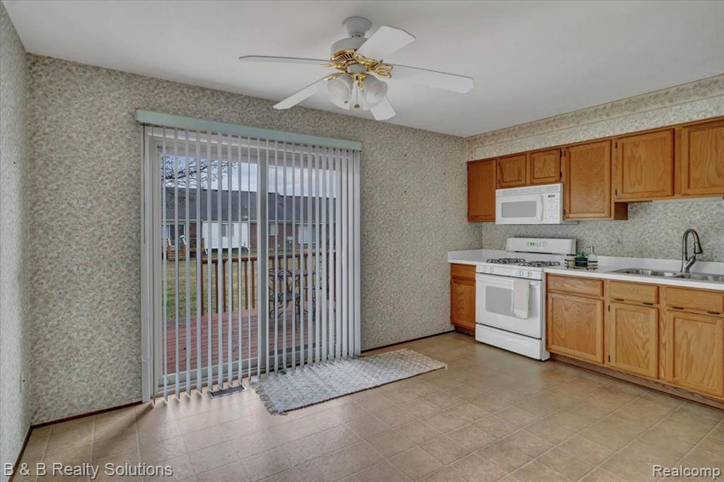460 Fairgrove Street Romeo, MI 48065 - Photo 9 of 31 Gallery Image 9