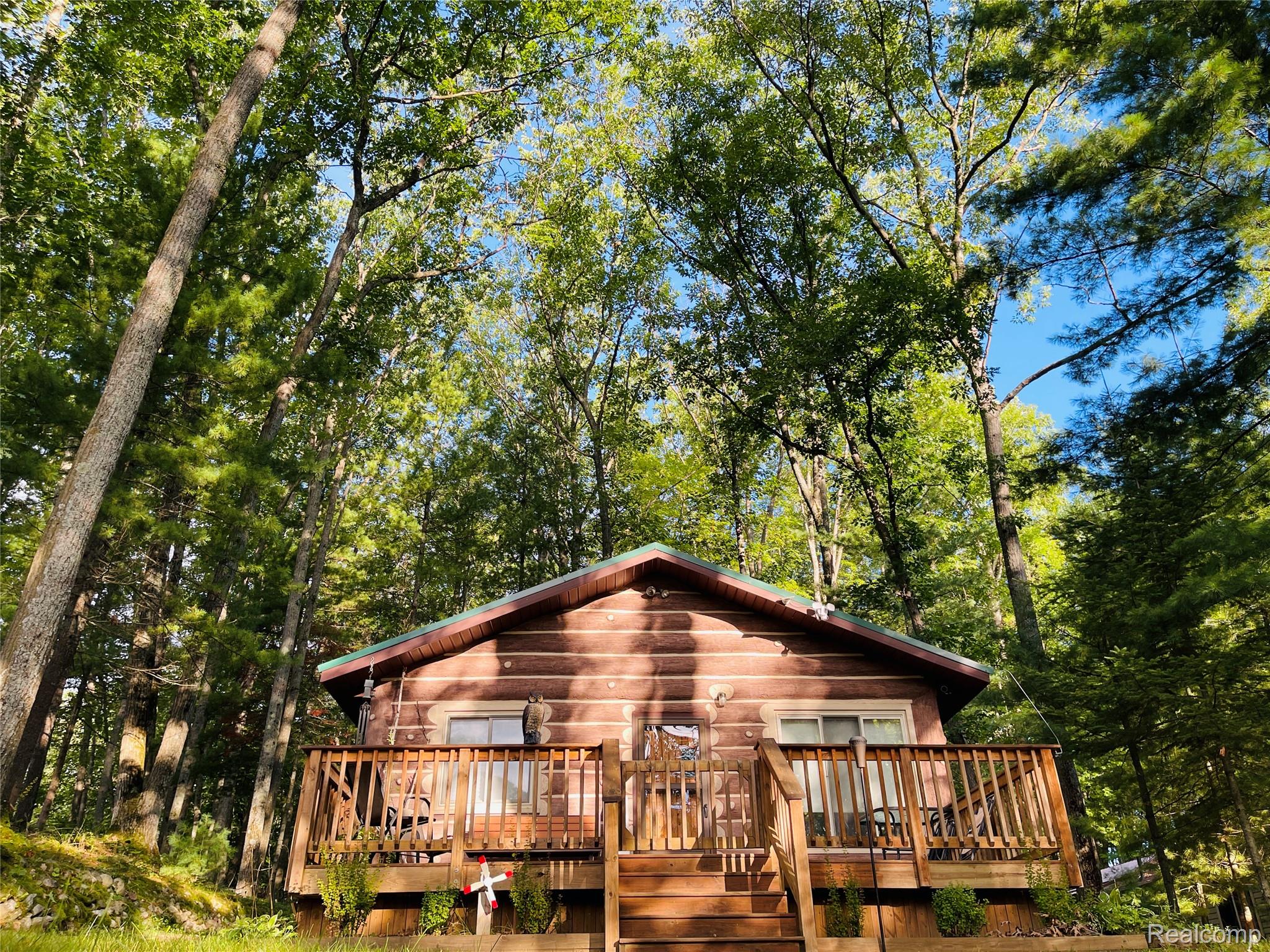417 Ogemaw Road Rose City, MI 48654 - Photo 2 of 26 IMG_3352.jpeg