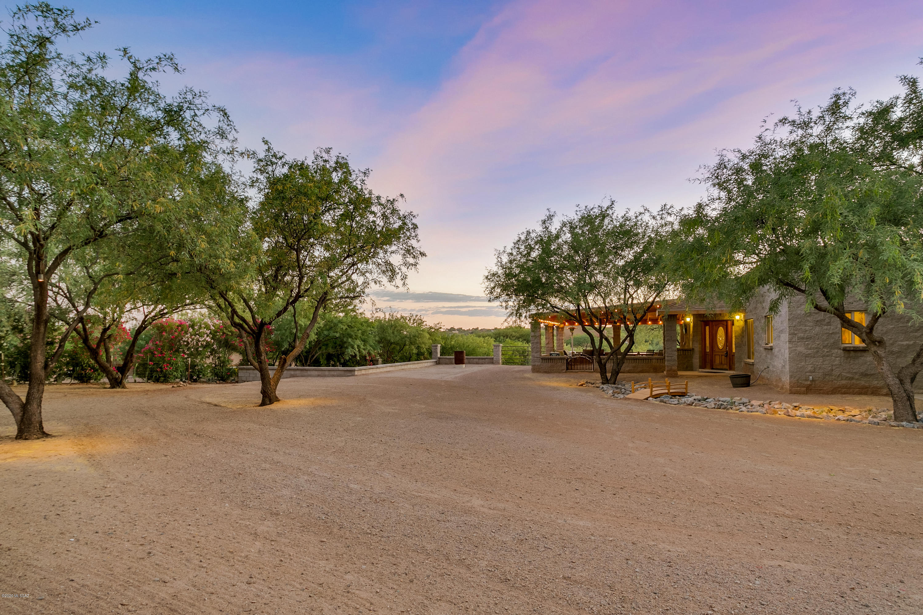 5334 East Edwin Road Tucson, AZ 85739 - Photo 1 of 27 Gallery Image 1