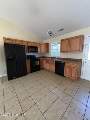 $1,200 | 106 Laib Lane, Unit 2, Sneads Ferry, NC 28460