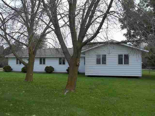 7709 Countryside Road Lexington, MI 48450 - Photo 3 of 25 back of house