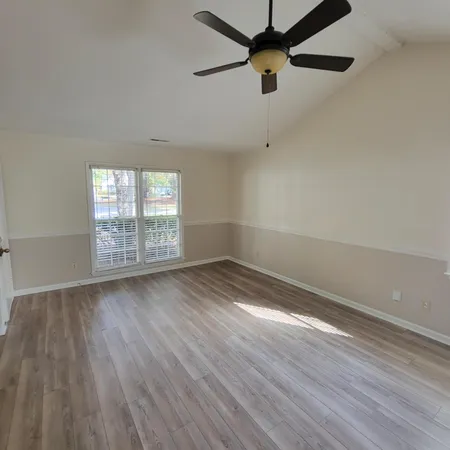 $1,950 | 107 Bronwen Court, Goose Creek, SC 29445