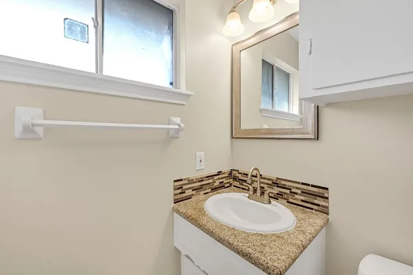 $1,750 | 10026 Kirkglen Drive, Houston, TX 77089