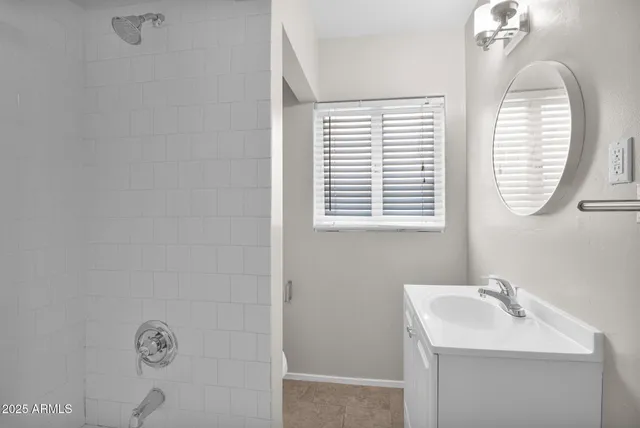 $1,950 | 3015 North 17th Avenue, Phoenix, AZ 85015