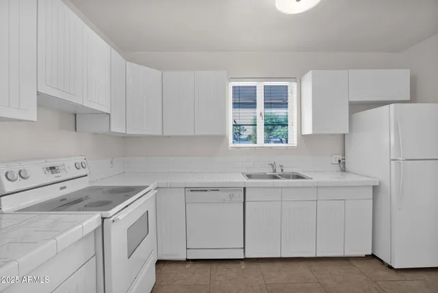 $1,950 | 3015 North 17th Avenue, Phoenix, AZ 85015