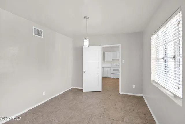 $1,950 | 3015 North 17th Avenue, Phoenix, AZ 85015