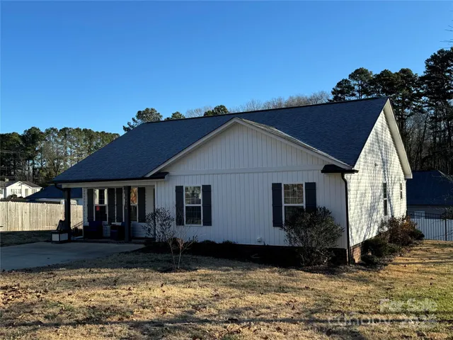 $309,900 | 2416 Brookmeade Drive, Albemarle, NC 28001