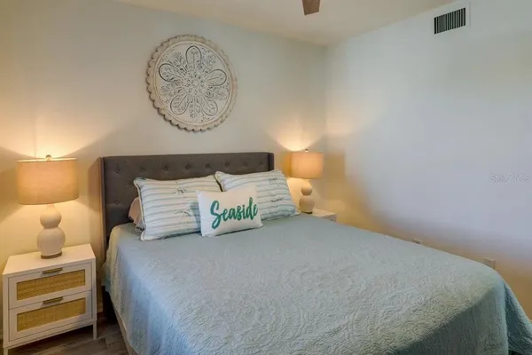 $2,950 | 2110 Gulf Boulevard, Unit 11, Indian Rocks Beach, FL 33785