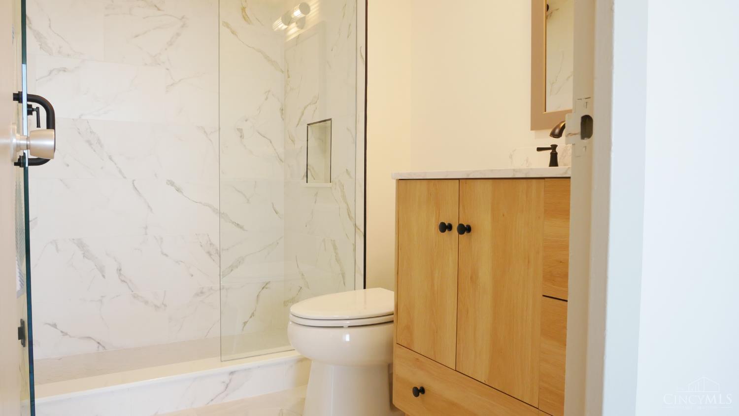 2324 Madison Road, Unit 1407 Cincinnati, OH 45208 - Photo 37 of 46 Gallery Image 37