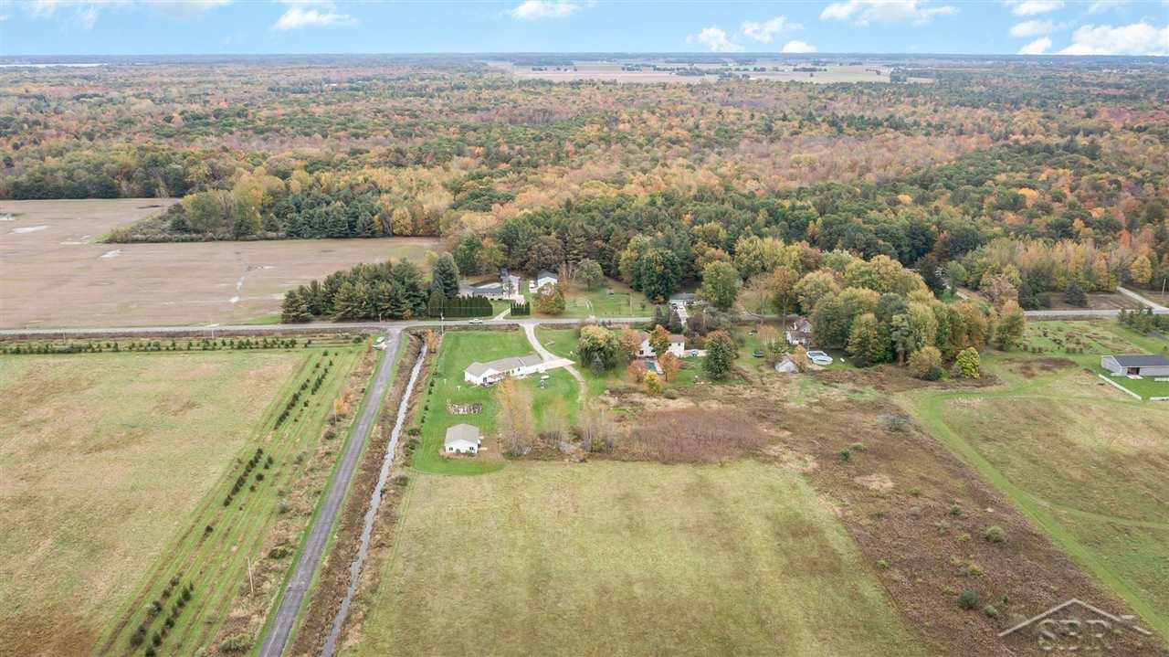 2258 South Duncan Road Midland, MI 48640 - Photo 9 of 35 50057800-8.JPG