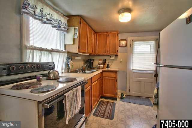 15275 Laurel Road Felton, PA 17322 - Photo 2 of 25 Gallery Image 2