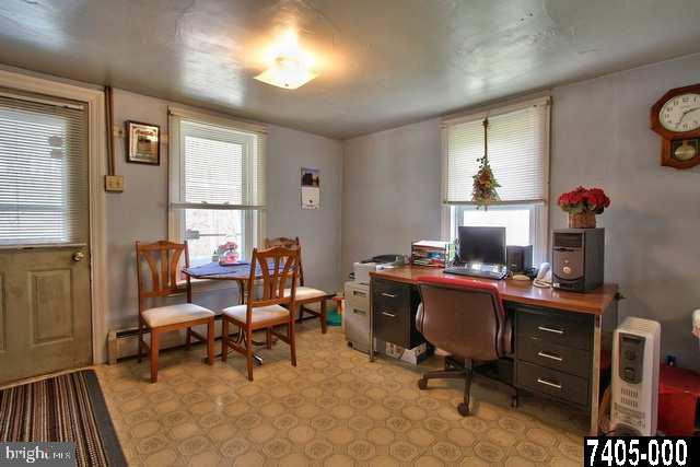 15275 Laurel Road Felton, PA 17322 - Photo 5 of 25 Gallery Image 5