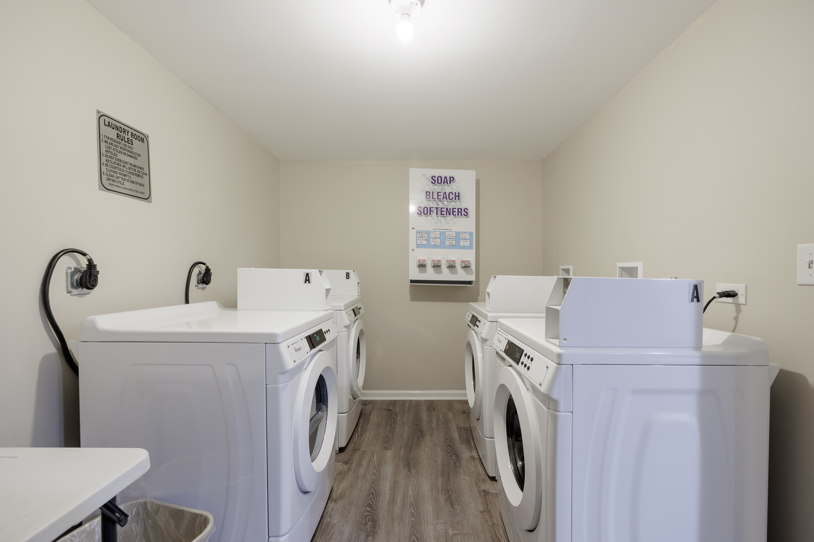 11933 South Pulaski Road, Unit 3 Alsip, IL 60803 - Photo 8 of 9 a utility room with dryer and washer