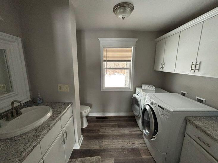 N64W21021 Mill Road Menomonee Falls, WI 53051 - Photo 27 of 40 Laundry-2