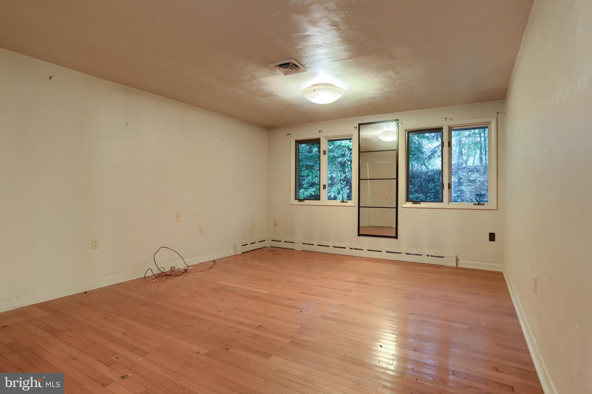 1814 Church Road Hummelstown, PA 17036 - Photo 12 of 41 Gallery Image 12