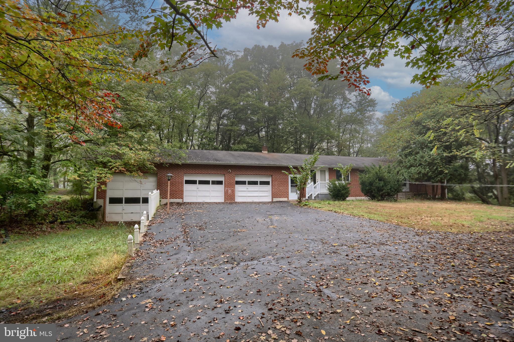 1814 Church Road Hummelstown, PA 17036 - Photo 2 of 41 Gallery Image 2