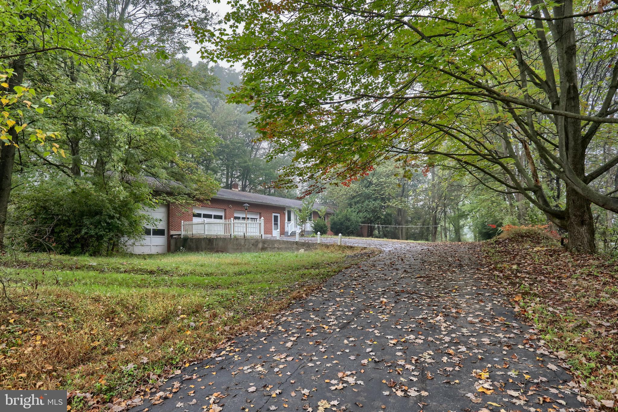 1814 Church Road Hummelstown, PA 17036 - Photo 4 of 41 Gallery Image 4