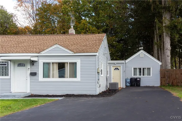 $189,900 | 408 Allen Road, Clay, NY 13212