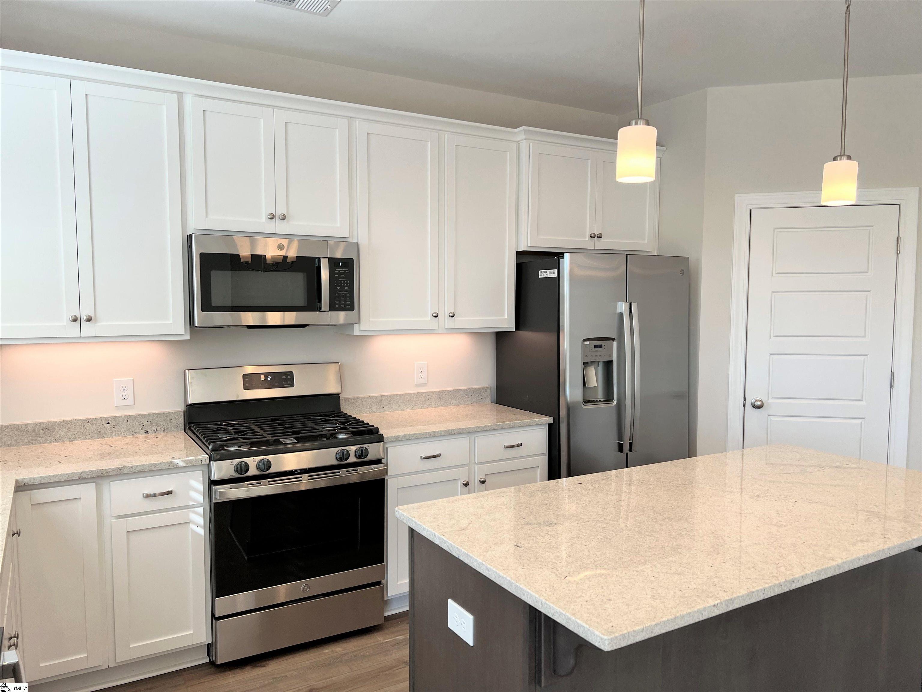 21 Callen Oak Way Greenville, SC 29607 - Photo 7 of 20 Gallery Image 7