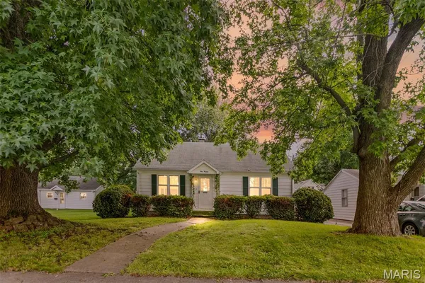 $137,000 | 114 Andrew Avenue, Jerseyville, IL 62052