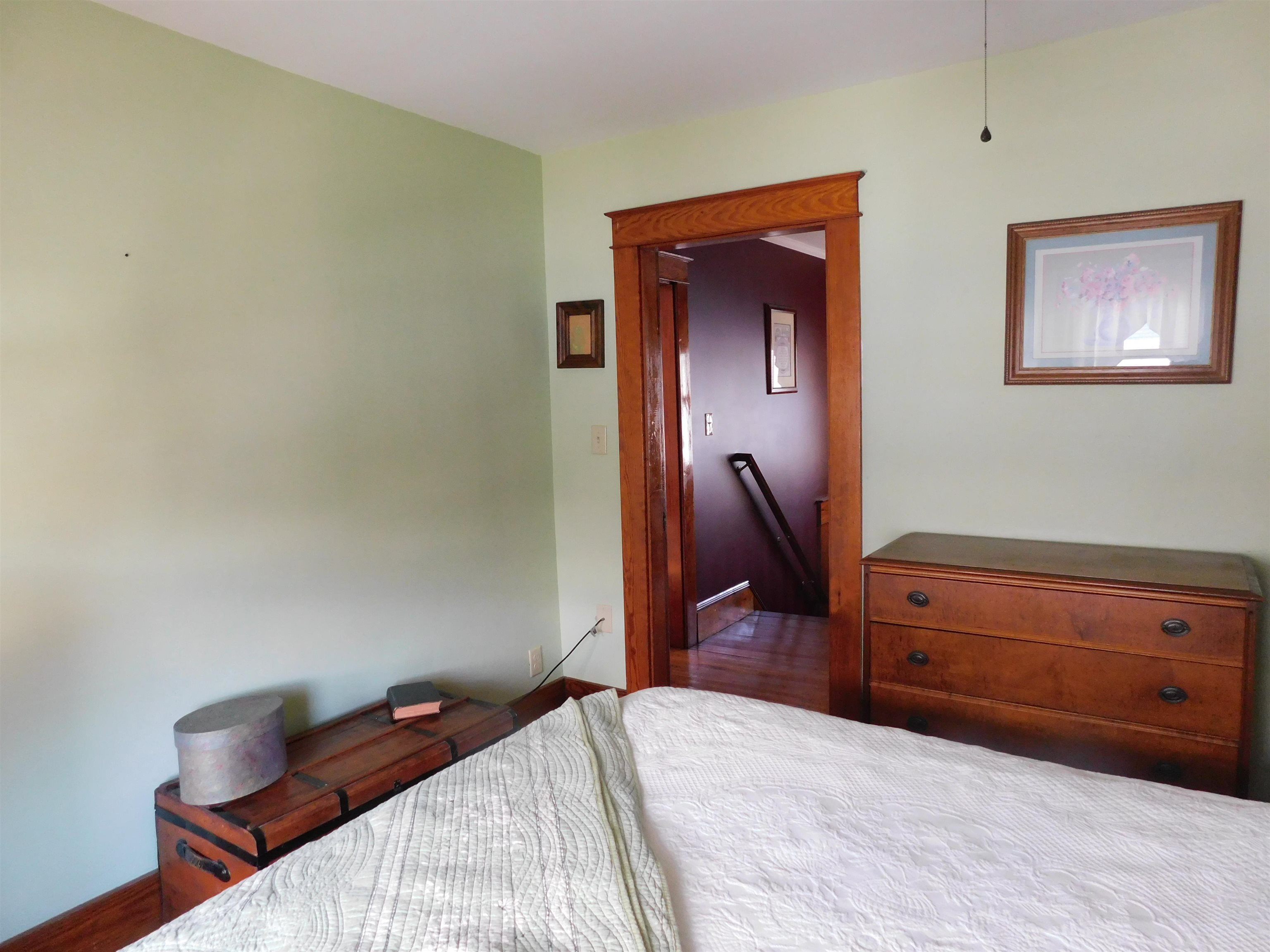 4 Lincoln Street Springfield, VT 05156 - Photo 20 of 36