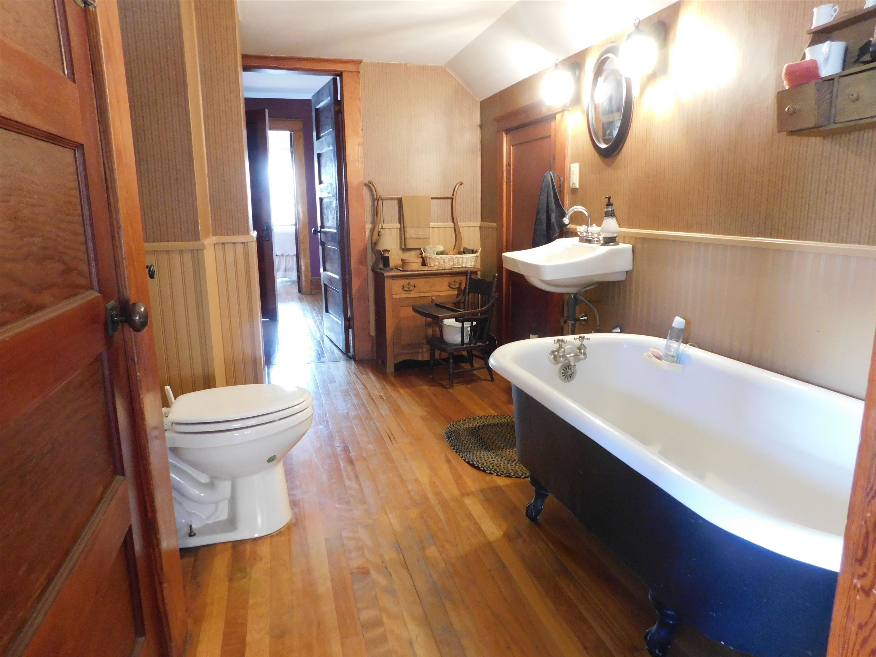 4 Lincoln Street Springfield, VT 05156 - Photo 25 of 36