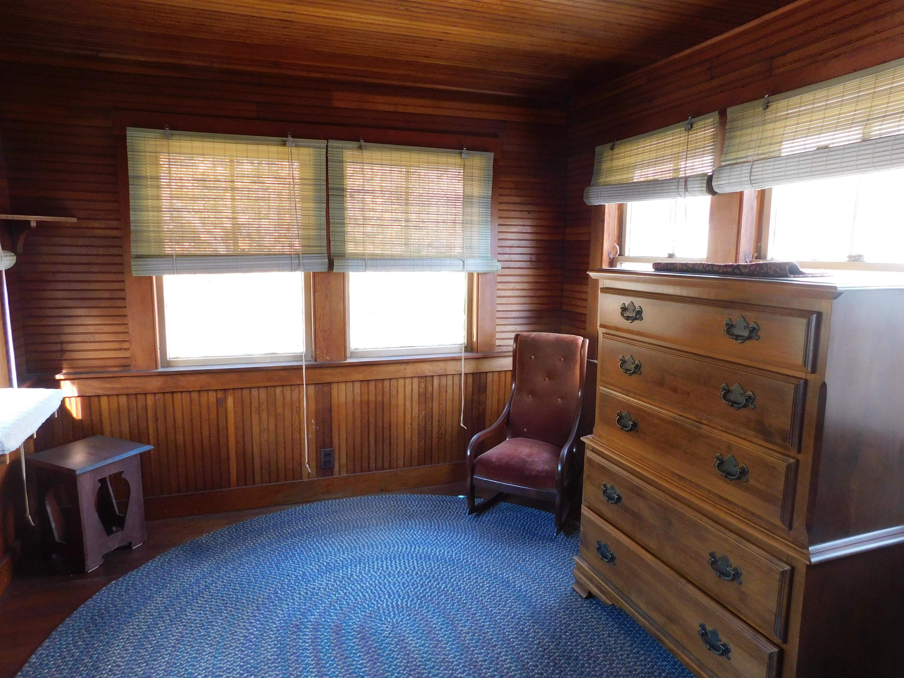 4 Lincoln Street Springfield, VT 05156 - Photo 26 of 36