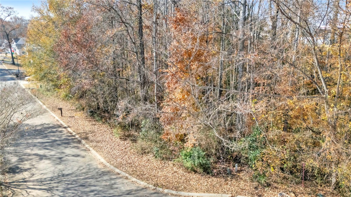 112 Joes Court Easley, SC 29642 - Photo 2 of 12