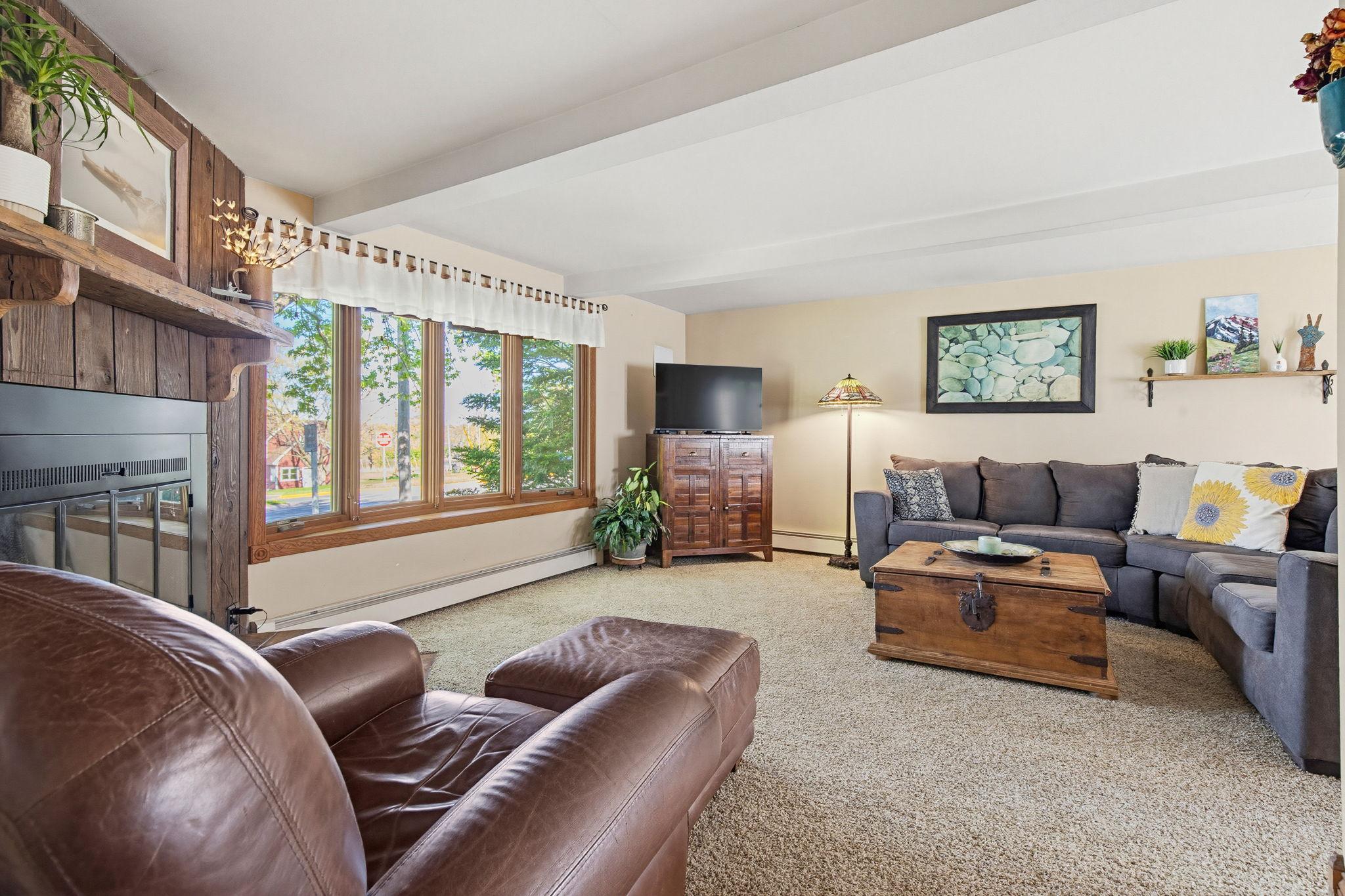 1122 1st Street Hudson, WI 54016 - Photo 4 of 28