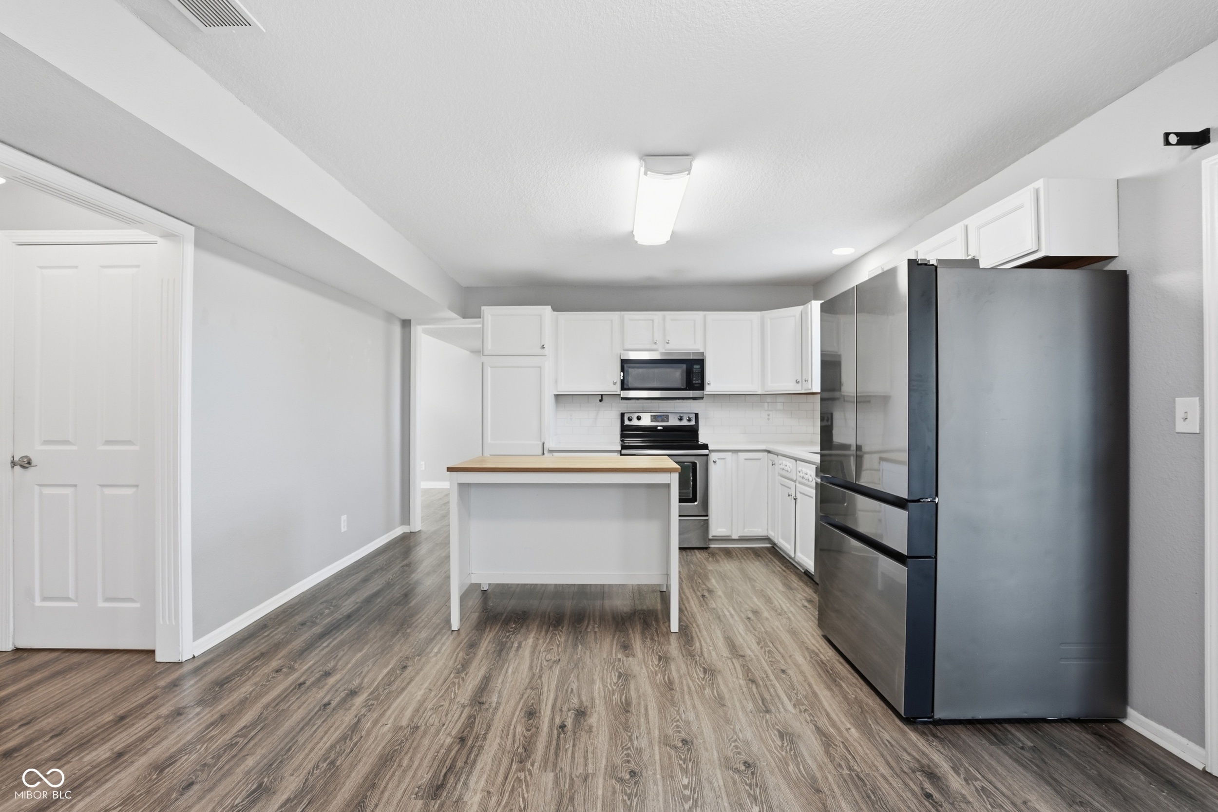 11104 Blue Spring Court Indianapolis, IN 46239 - Photo 11 of 46