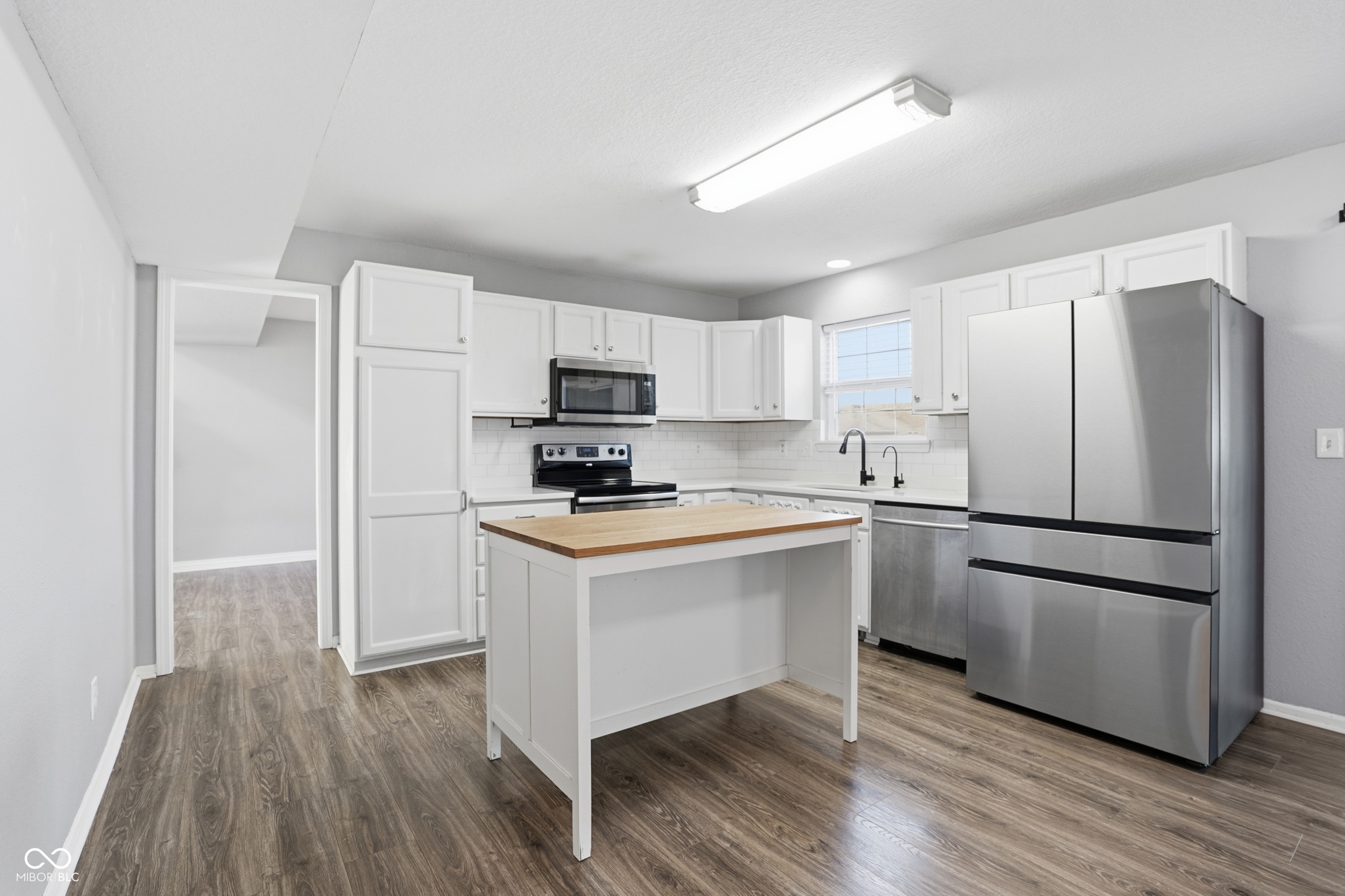 11104 Blue Spring Court Indianapolis, IN 46239 - Photo 12 of 46