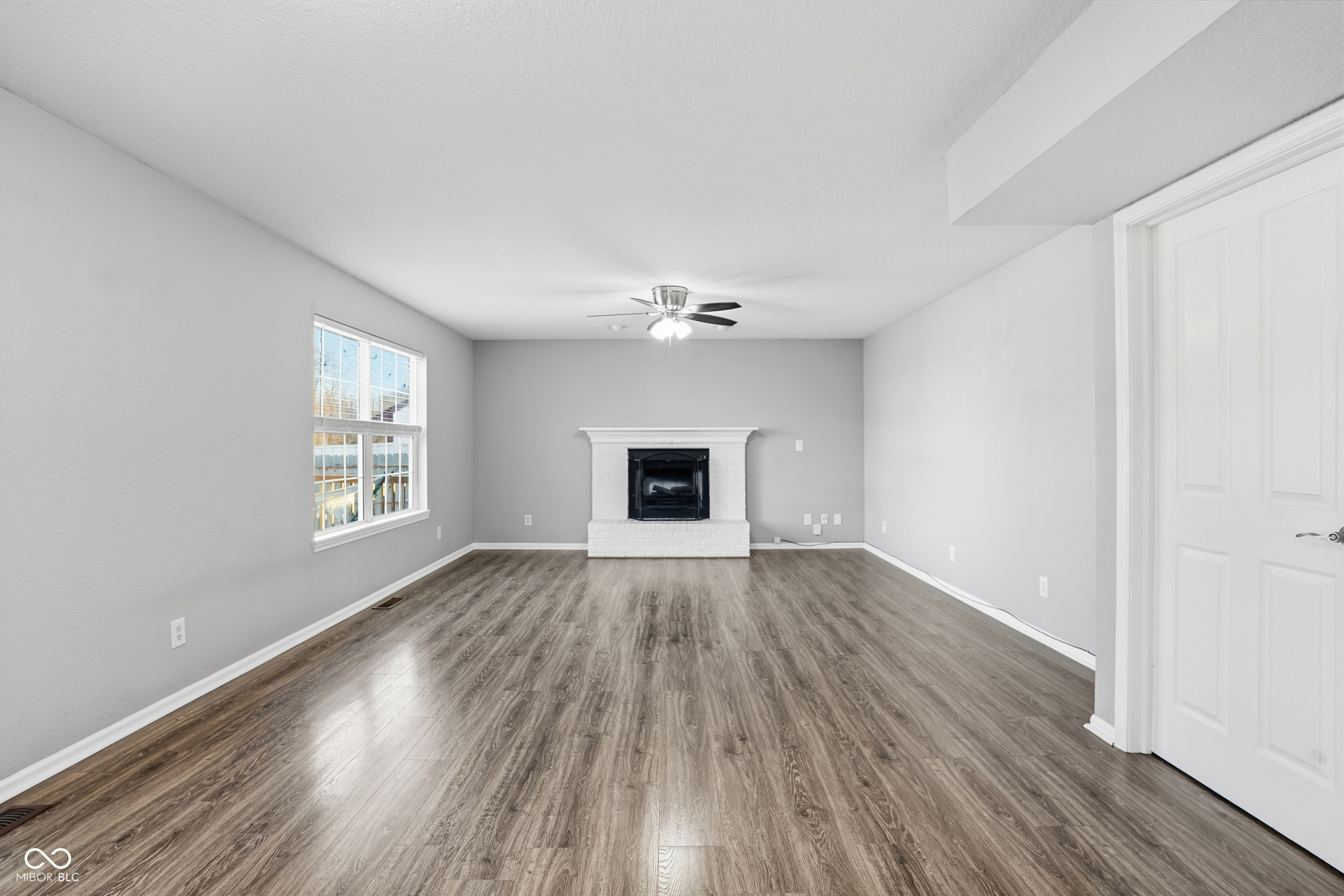 11104 Blue Spring Court Indianapolis, IN 46239 - Photo 9 of 46