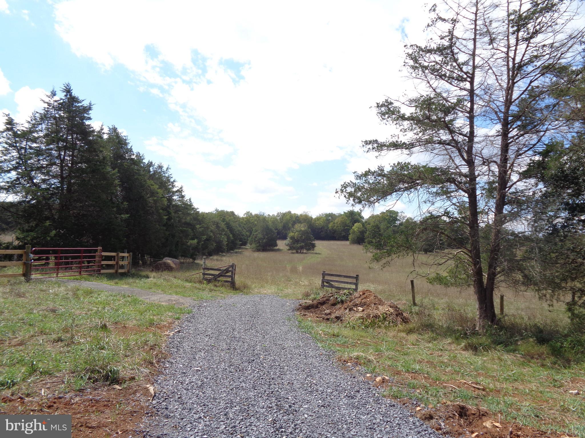 8 Cherry Meade Road Kearneysville, WV 25430 - Photo 12 of 18 Gallery Image 12