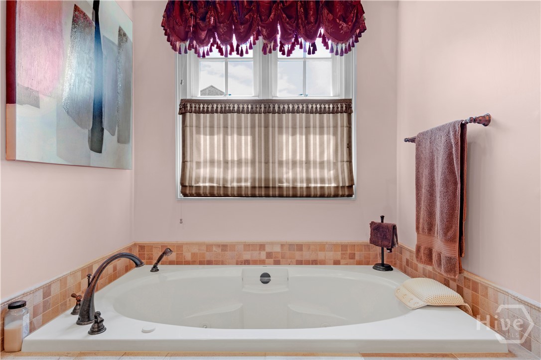312 Spanton Crescent Pooler, GA 31322 - Photo 43 of 71 Whirlpool Bath