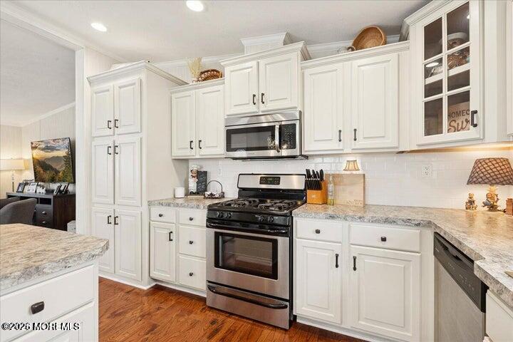 110 Woody Road Freehold, NJ 07728 - Photo 6 of 23 110woodykitchen3