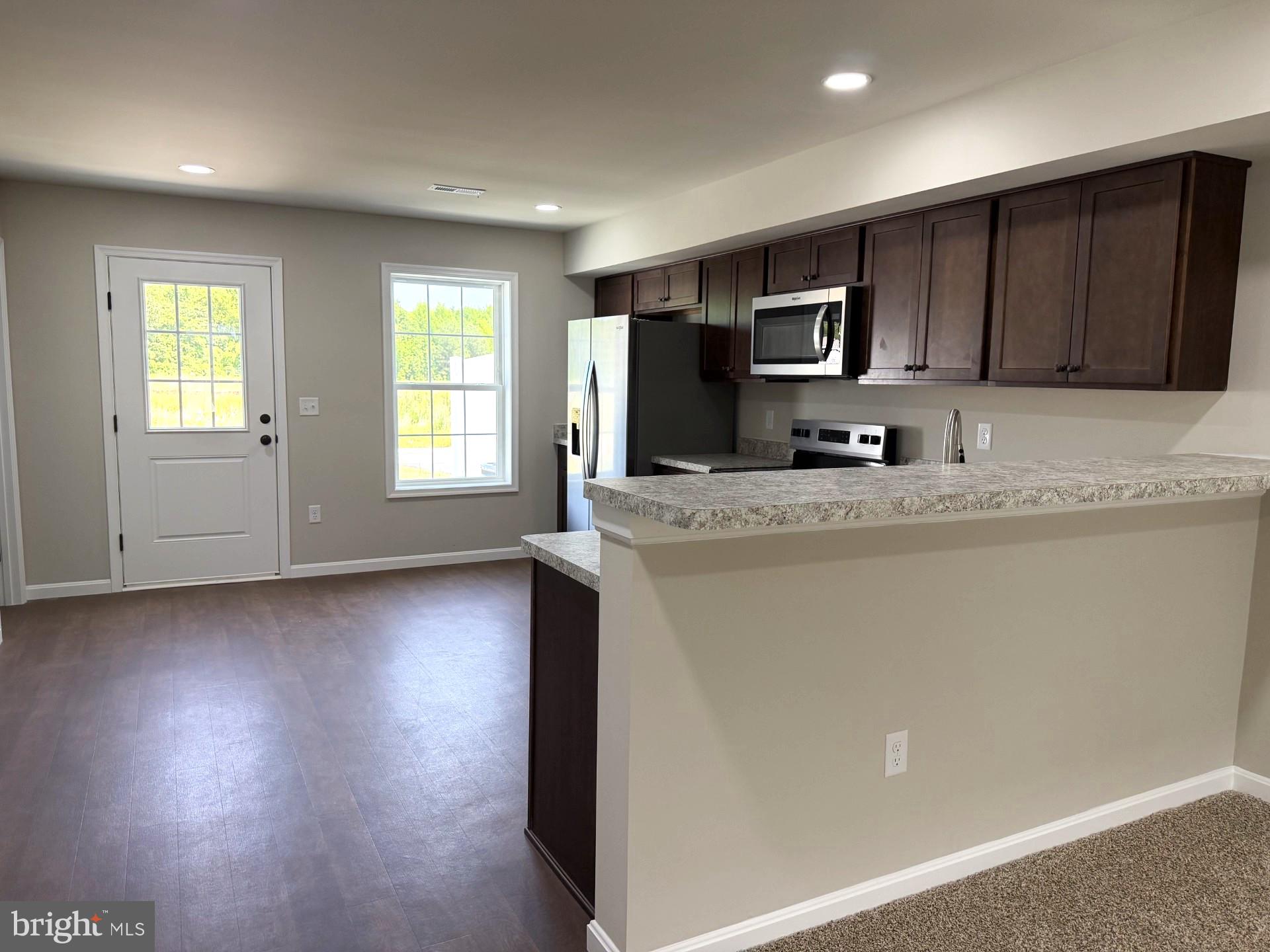 237 Rojan Road, Unit 112 Dover, DE 19901 - Photo 10 of 29 Kitchen